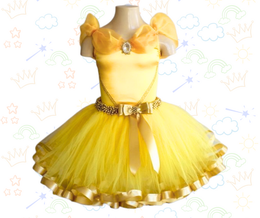 🌹✨ Vestido Princesa Bella con Pedrería Dorada – ¡Pura elegancia encantada!